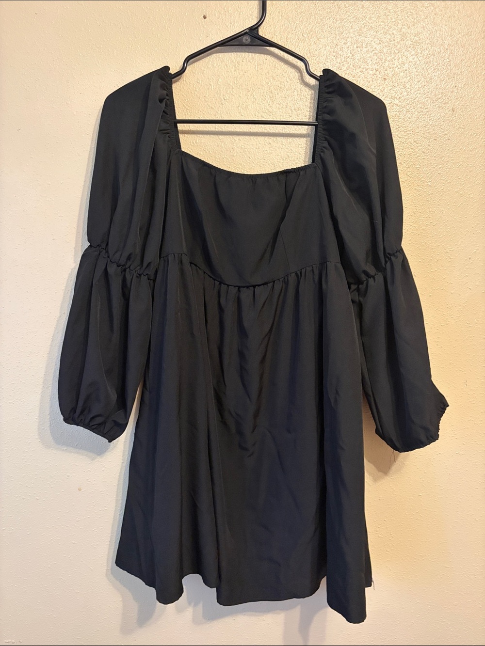 Women's Black Square Neck Mini Dress with Puff Sleeves